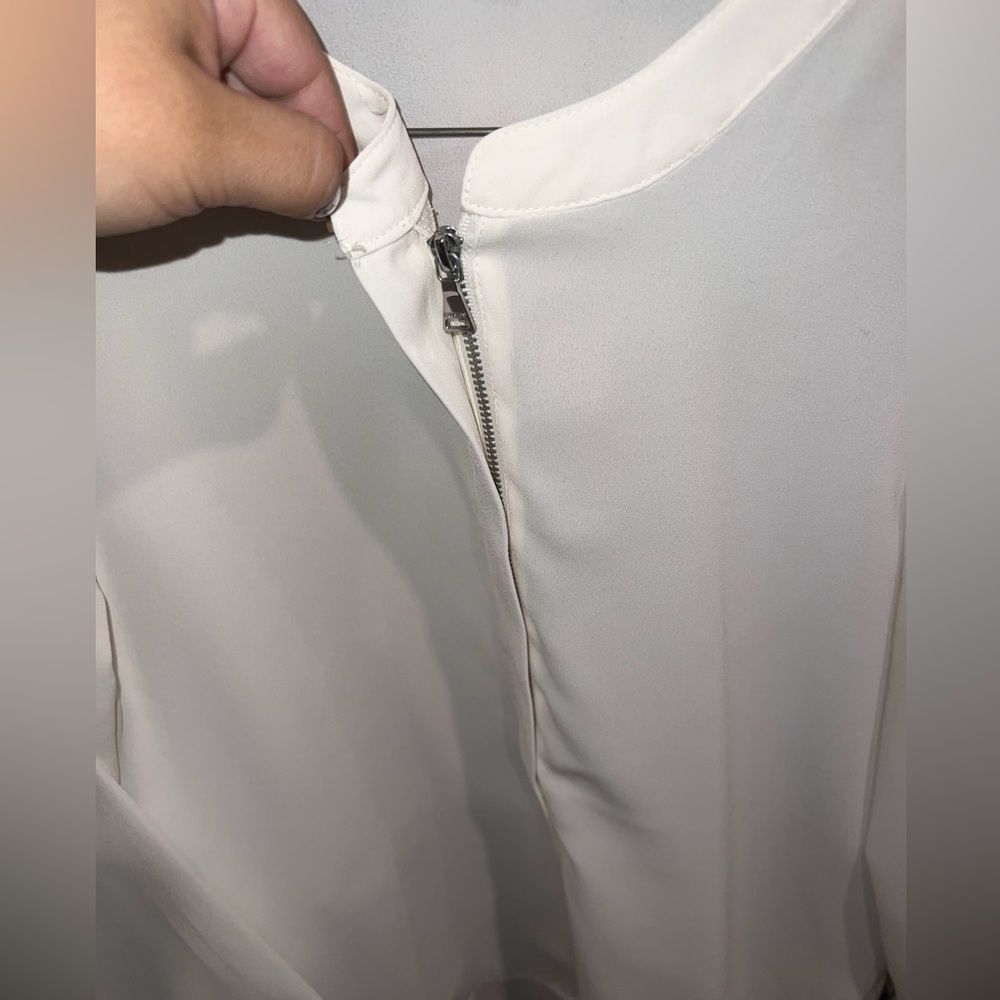 Express white blouse - Picture 4 of 5